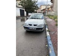 MUAYENESİ YENİ - ÇÜRÜKSÜZ - KOMPLE BOYALI DİRİ MEGANE 1