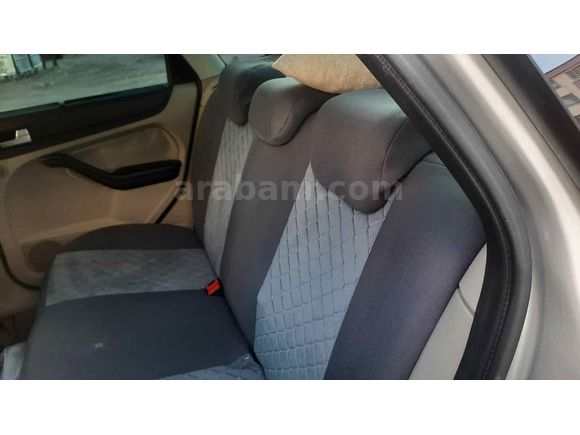 Sahibinden Ford Focus 1.6 Ghia 2006 Model 