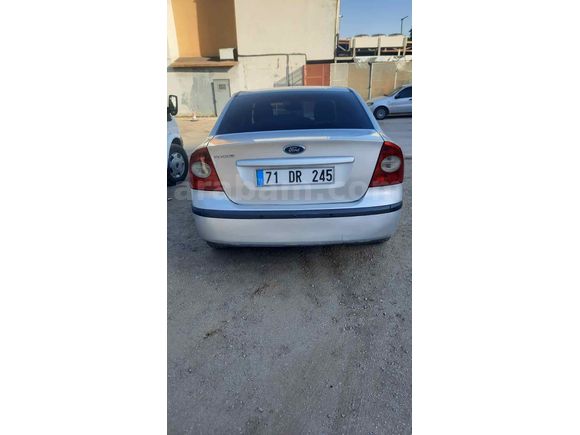 Sahibinden Ford Focus 1.6 Ghia 2006 Model 