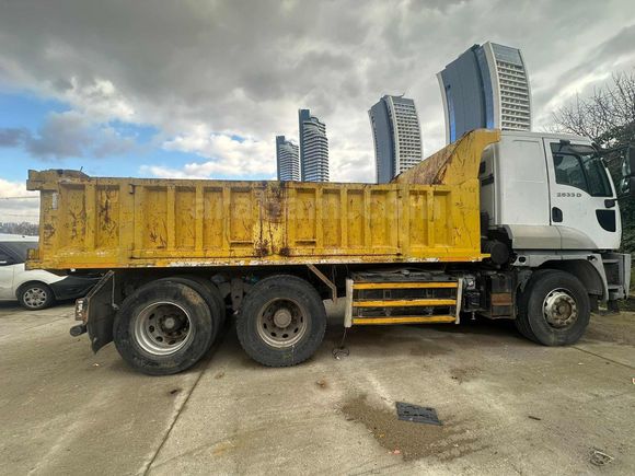 MAVİYEŞİL GROUP'DAN-2017-FORD-CARGO-2533-DAMPERLİ KAMYON-YATAKLI