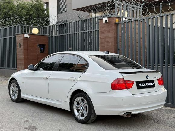 BMW 320d COMFORT 184'lük NBT