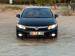 Sahibinden Honda Civic 1.6 Premium 2013 Model  210.000 km Siyah