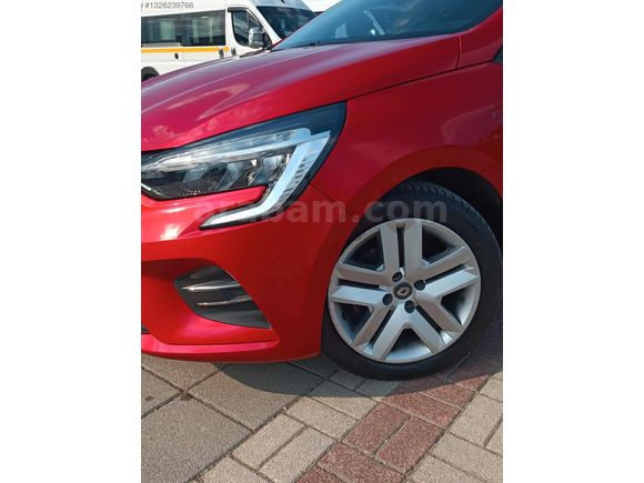 ÖZÇEVİK OTOMOTİV'DEN HATASIZ BOYASIZ 1.3 CLİO