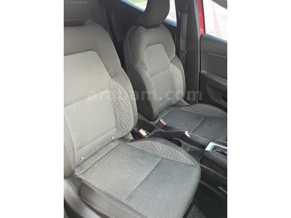 ÖZÇEVİK OTOMOTİV'DEN HATASIZ BOYASIZ 1.3 CLİO
