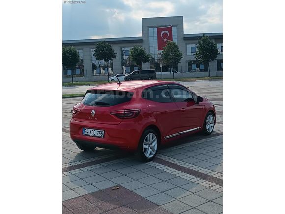 ÖZÇEVİK OTOMOTİV'DEN HATASIZ BOYASIZ 1.3 CLİO