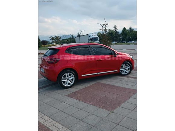 ÖZÇEVİK OTOMOTİV'DEN HATASIZ BOYASIZ 1.3 CLİO