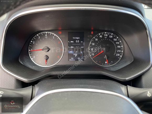 CLİO 1.3 TCE HATASIZ BOYASIZ OTOMATİK 68.500KM