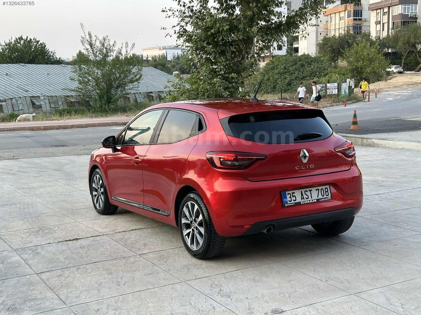 Galeriden Renault Clio 1.3 TCe Touch 2020 Model Antalya 70.000 km Kırmızı 4