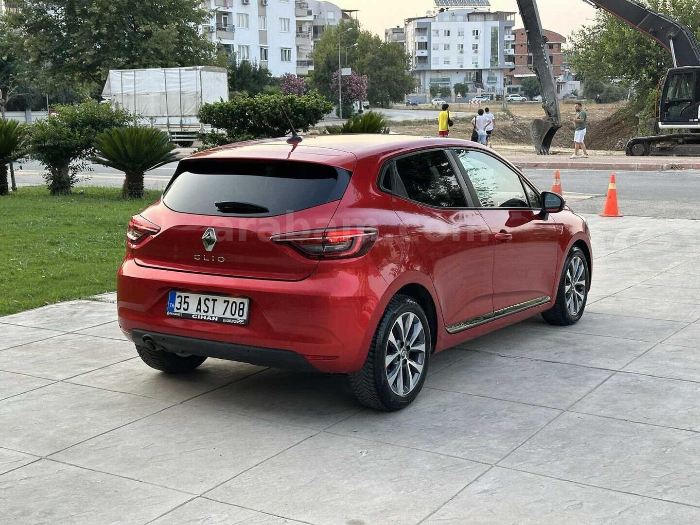 Galeriden Renault Clio 1.3 TCe Touch 2020 Model Antalya 70.000 km Kırmızı 6