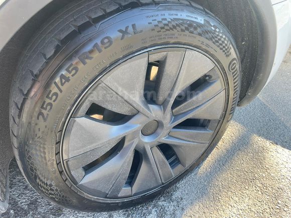 Sahibinden Tesla Model Y Standart (Juniper) 2024 Model 