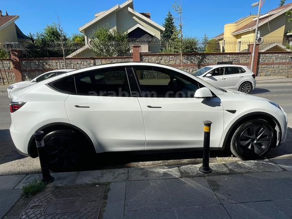 Sahibinden Tesla Model Y Standart (Juniper) 2024 Model 