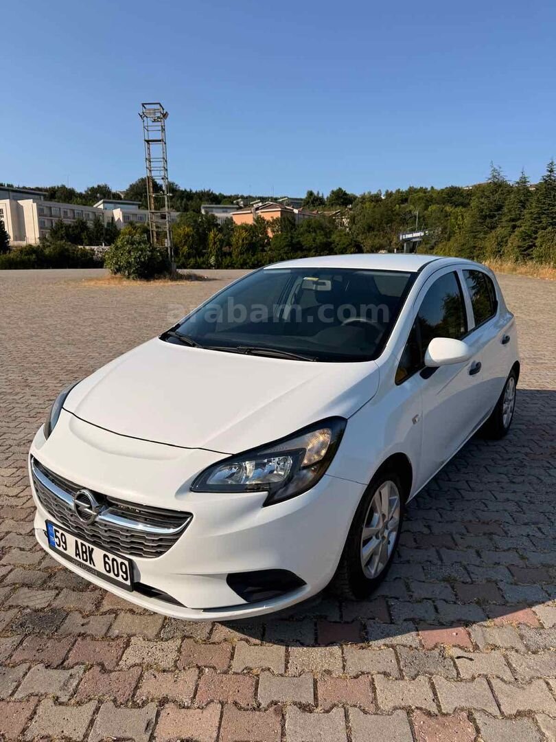 Galeriden Opel Corsa 1.4 Design 2016 Model İstanbul 64.000 km Beyaz 1