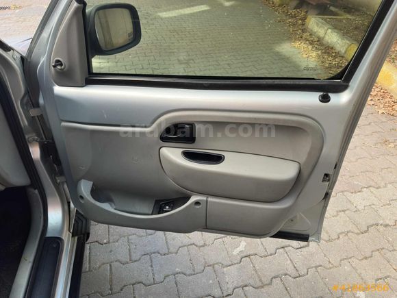 2005 MODEL KANGO 1.5 DİZEL KLİMALI ÇİFT SÜRGÜLÜ SORUNSUZ