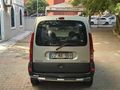 2005 MODEL KANGO 1.5 DİZEL KLİMALI ÇİFT SÜRGÜLÜ SORUNSUZ