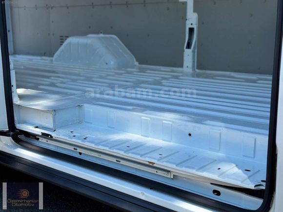 350 ED VAN TEK EL PARK PAKETLİ HATASIZ BOYASIZ TRAMERSİZ