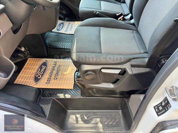350 ED VAN TEK EL PARK PAKETLİ HATASIZ BOYASIZ TRAMERSİZ