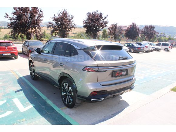 MG HS 1.5T-GDİ LUXURY