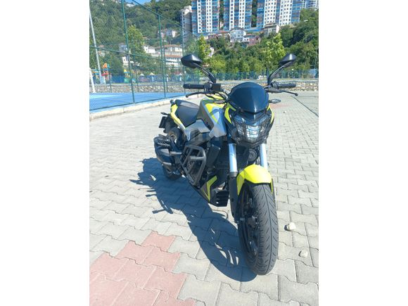 2025 model  servis bakımlı  uste para alabileceğim motorlarla takas olur