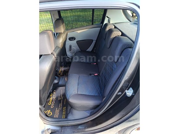 Sahibinden Renault Clio 1.5 dCi Authentique 2006 Model  287.000 km Siyah
