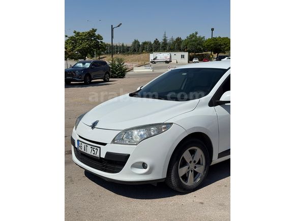 Sahibinden Renault Megane 1.6 Expression 2012 Model 