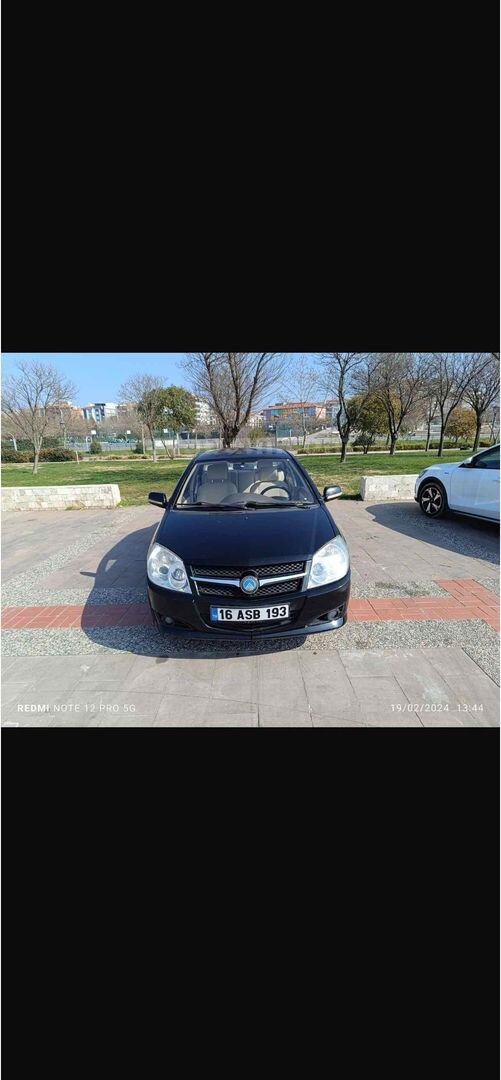 Sahibinden Geely Familia 1.5 Comfort 2010 Model İzmir 220.000 km Siyah 3