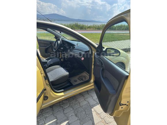 Sunrooflu Sahibinden Ford Focus 1.6 Comfort 2001 Model 