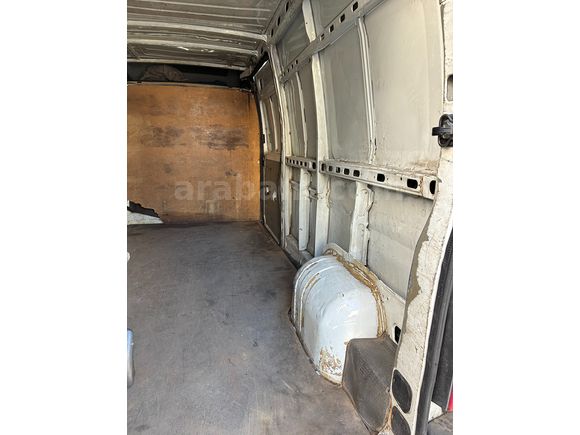 Sahibinden Renault Master 2.5 dCi 12.6 m3 2004 Model 