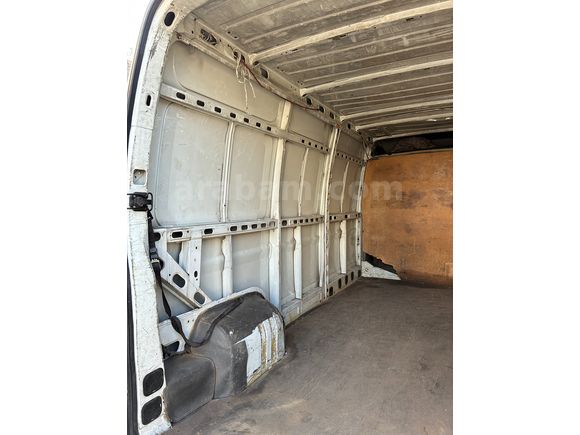 Sahibinden Renault Master 2.5 dCi 12.6 m3 2004 Model 