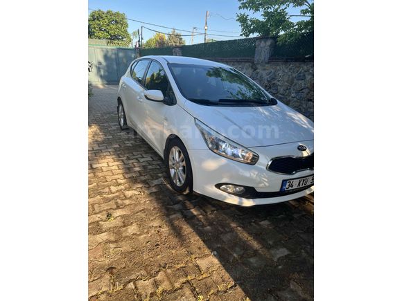 Sahibinden Kia Ceed 1.6 CRDi Comfort 2015 Model 