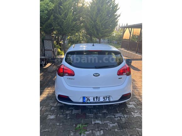 Sahibinden Kia Ceed 1.6 CRDi Comfort 2015 Model 