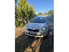 Sahibinden Kia Ceed 1.6 CRDi Comfort 2015 Model 