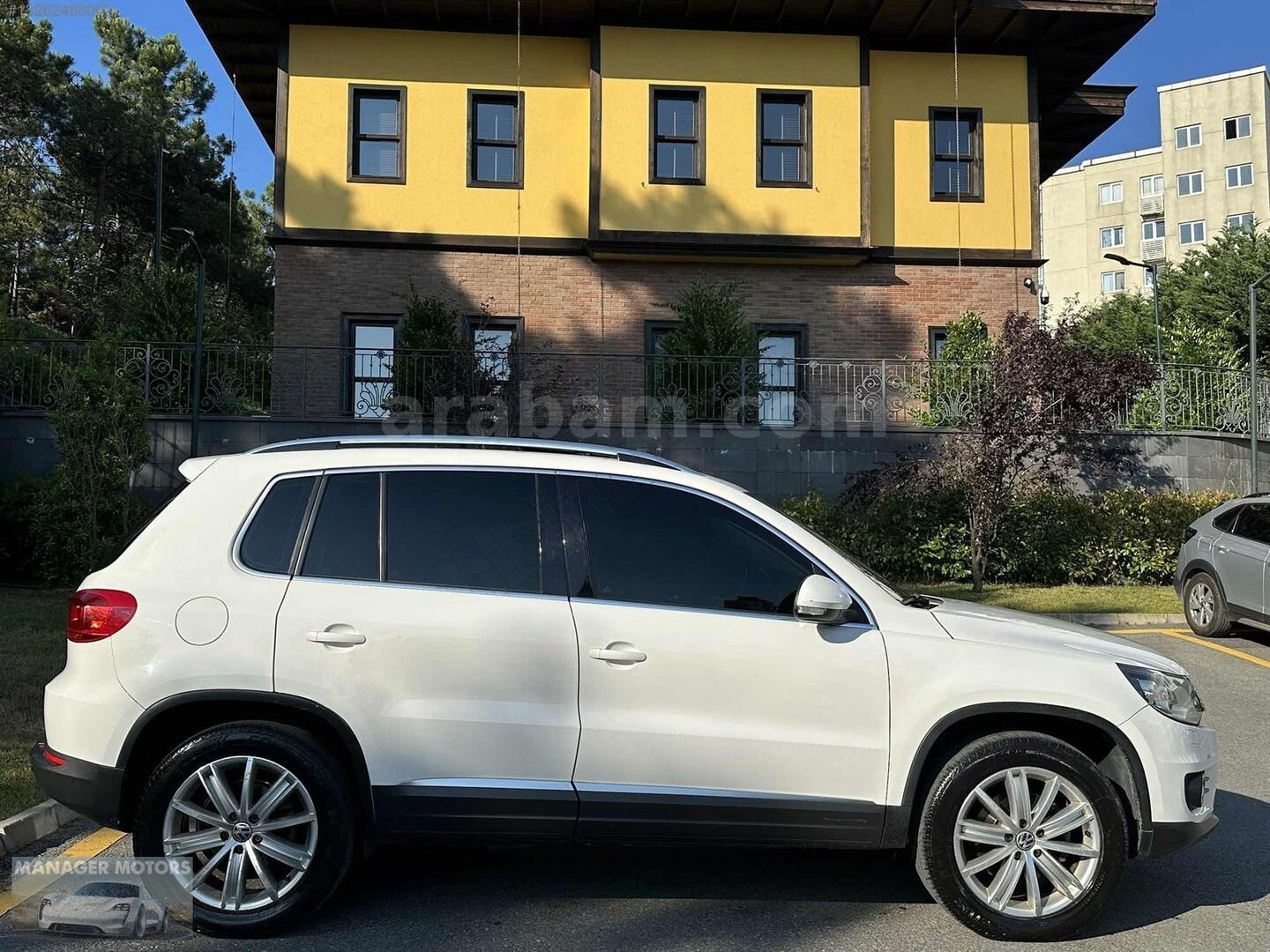 Galeriden Volkswagen Tiguan 2.0 TDI Sport&Style 2013 Model İstanbul 183.000 km Beyaz 5