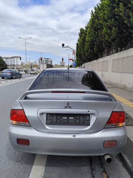 Sahibinden Mitsubishi Lancer 1.6 Invite 2005 Model İstanbul 423.000 km Gri (Gümüş)