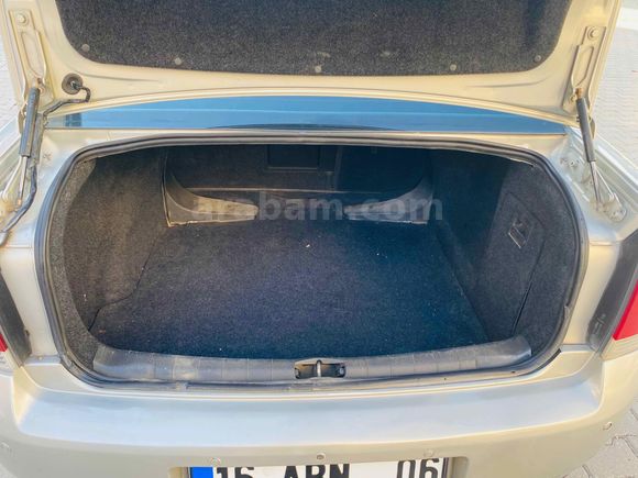 Galeriden Opel Vectra 1.6 Design Edition 2005 Model Şanlıurfa