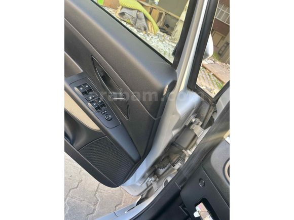 Sahibinden Fiat Linea 1.3 Multijet Active Plus 2012 Model  53.000 km Gri (Gümüş)