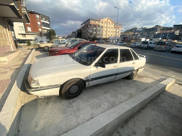 Motorsiklet parasına 2.0 motorlu eski makam