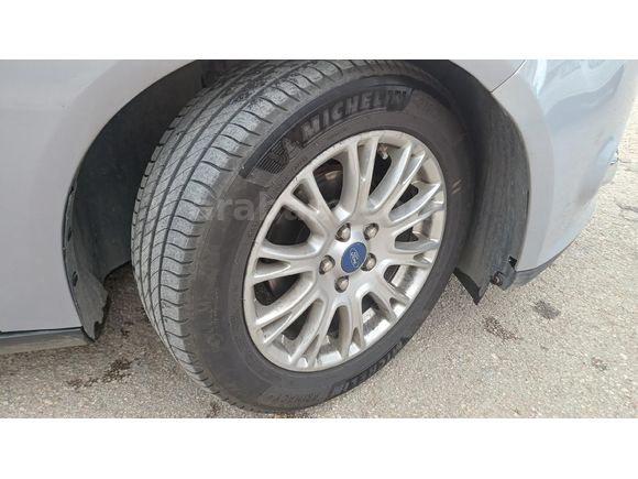 Sahibinden Ford Focus 1.6 Ti-VCT Titanium 2012 Model