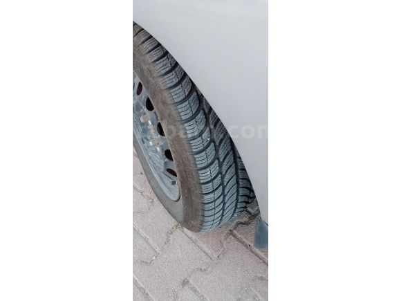 Sahibinden Kia Cerato 1.6 LX Basic 2007 Model  260.000 km Gri