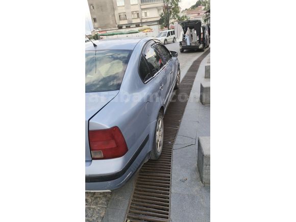 Sahibinden Volkswagen Passat 1.8 2000 Model