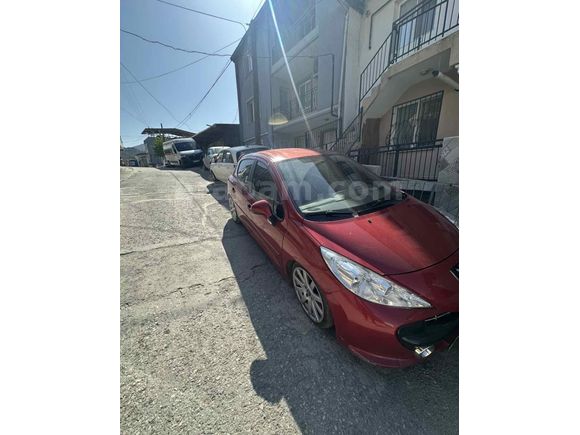 Şeytan kırmızı