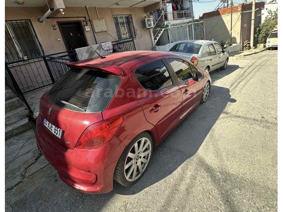 Şeytan kırmızı