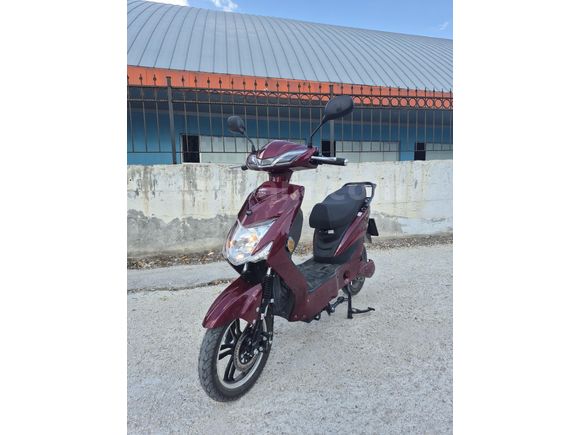 Bayandan kullanılmış temiz 1 haftalık 140 KM'DE VOLTA VSX MOTOR