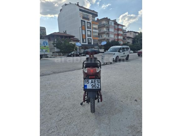 Bayandan kullanılmış temiz 1 haftalık 140 KM'DE VOLTA VSX MOTOR