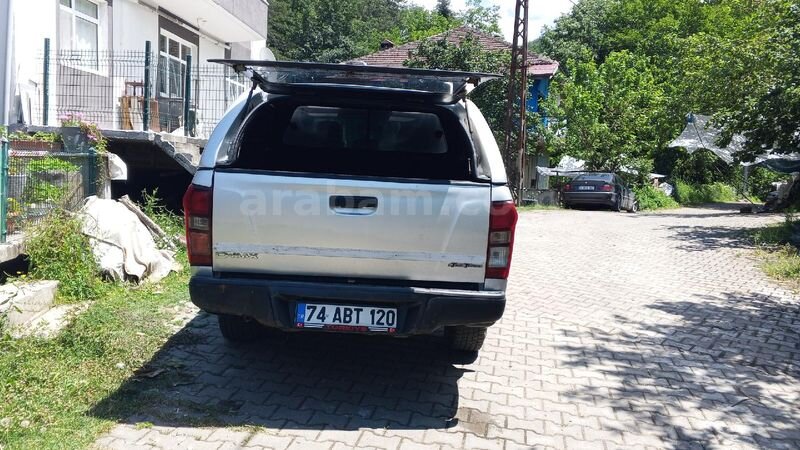 Sahibinden Isuzu D-Max 2.5 4x4 LTD 2013 Model