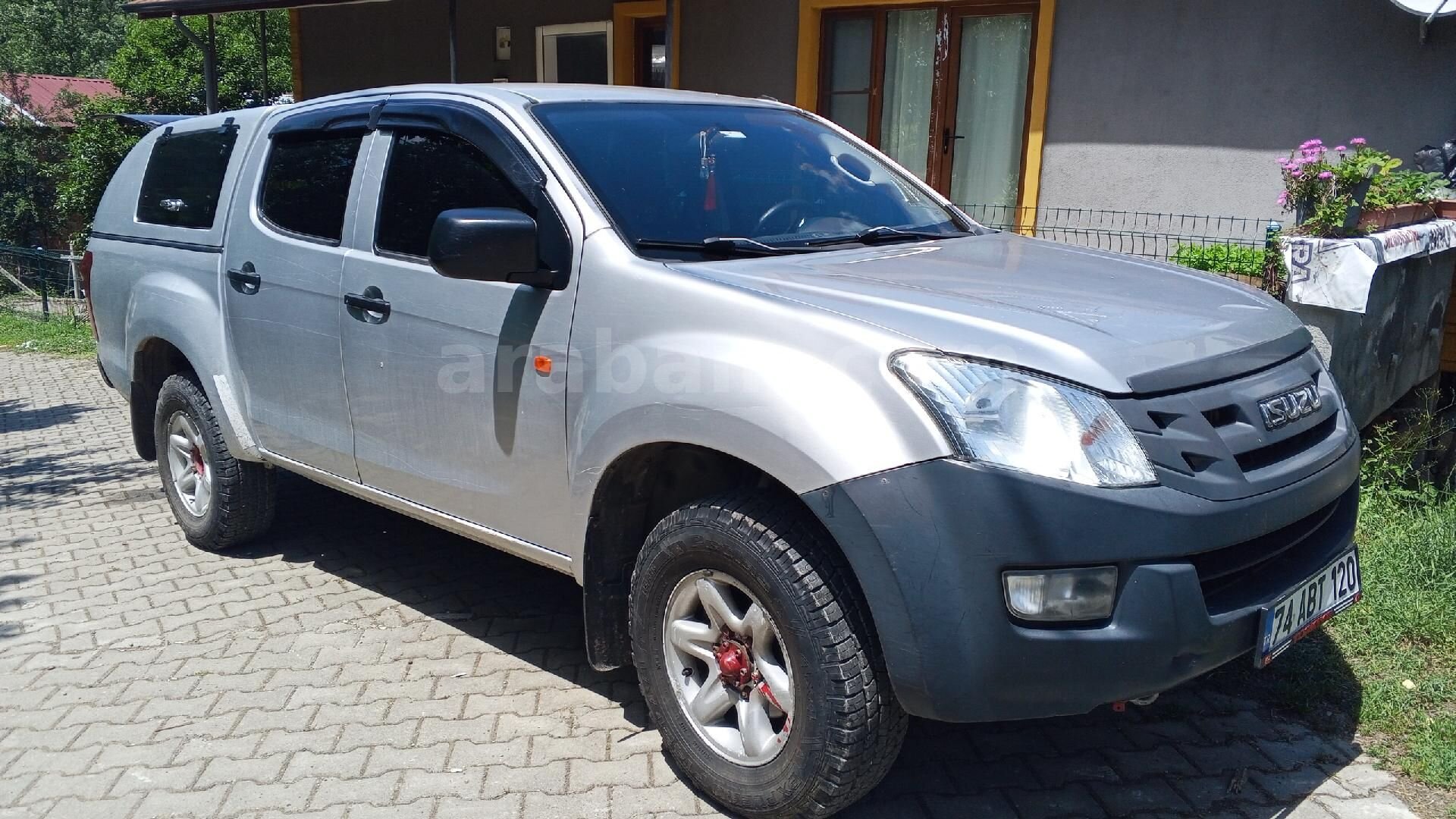 Sahibinden Isuzu D-Max 2.5 4x4 LTD 2013 Model 2