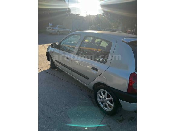 Sahibinden Renault Clio 1.6 RXT 2000 Model 