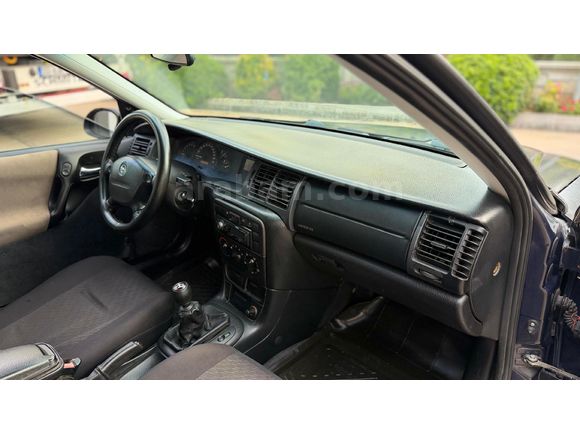 Galeriden Opel Vectra 2.0 DTI Comfort 2000 Model Mersin