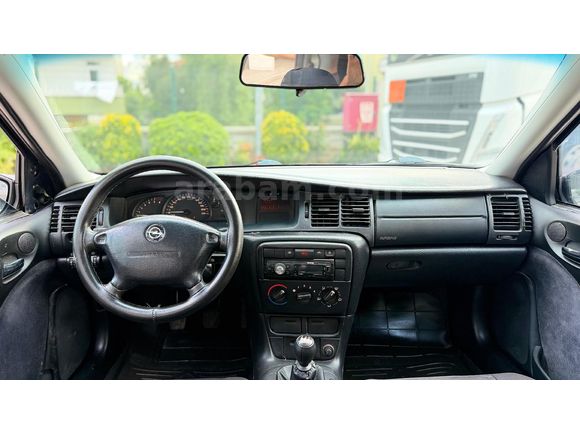 Galeriden Opel Vectra 2.0 DTI Comfort 2000 Model Mersin
