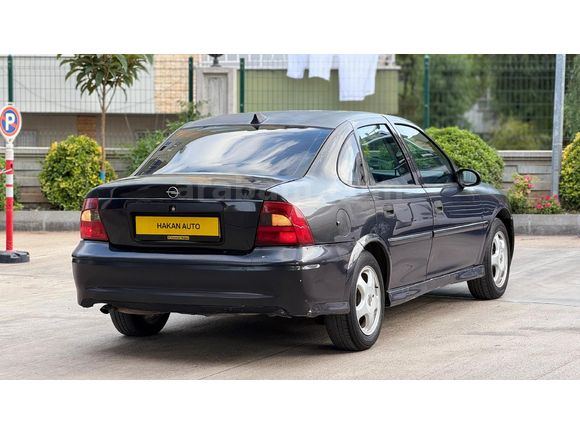 Galeriden Opel Vectra 2.0 DTI Comfort 2000 Model Mersin