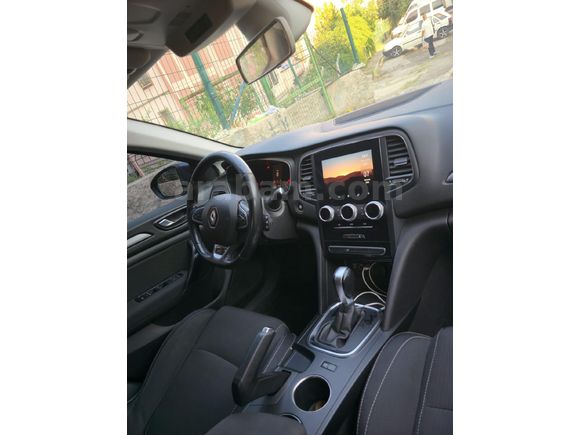 Sahibinden Renault Megane 1.3 TCe Touch 2021 Model